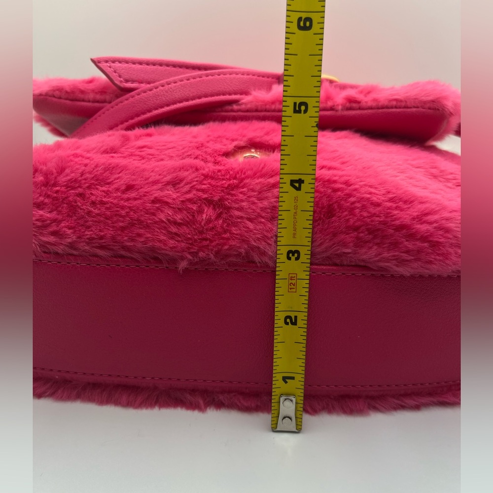 NWT Juicy Couture Women’s Faux Fur Pink Flash Lets Get Cozy Crossbody Bag OS - Picture 13 of 15